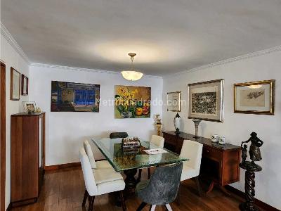 Apartamento de 3 alcobas en venta en Poblado El Campestre, Medellín, 264 m² · foto 3 de 18