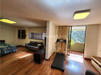 Apartamento de 3 alcobas en venta en Poblado El Campestre, Medellín, 264 m² · foto 10 de 18