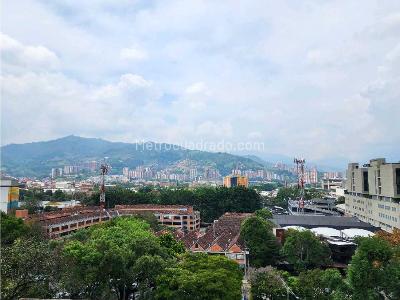 Apartamento de 4 alcobas en venta en Otraparte, Envigado, 128 m² · foto 2 de 12