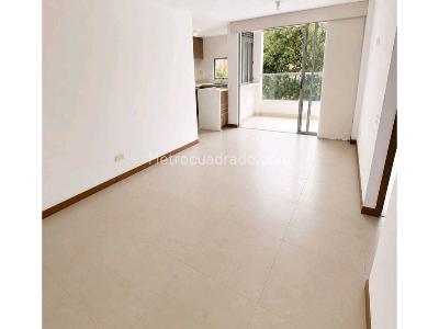 Apartamento de 2 alcobas en venta en Loma De Las Brujas, Envigado, 70 m² · foto 4 de 14
