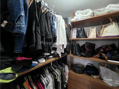 Apartamento de 2 alcobas en venta en Loma De Las Brujas, Envigado, 70 m² · foto 10 de 14