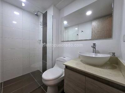 Apartamento de 2 alcobas en venta en Prestige, Sabaneta, 79 m² · foto 8 de 12