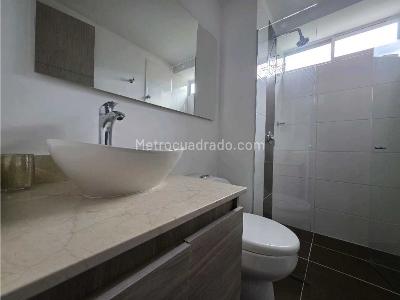Apartamento de 2 alcobas en venta en Prestige, Sabaneta, 79 m² · foto 11 de 12