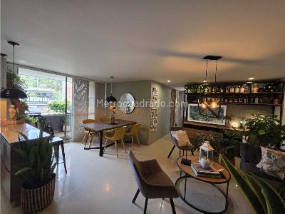 Apartamento de 3 alcobas en venta en Envigado La Abadia, Envigado, 95 m² · foto 4 de 15