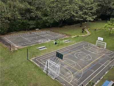 Apartamento de 3 alcobas en venta en Loma De Los Bernal, Medellín, 68 m² · foto 11 de 11