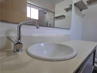 Apartamento de 3 alcobas en venta en Loma De Las Brujas, Envigado, 128 m² · foto 7 de 17