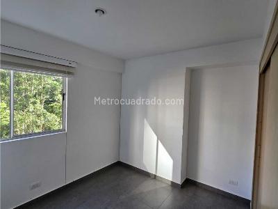 Apartamento de 3 alcobas en venta en Loma De Las Brujas, Envigado, 128 m² · foto 12 de 17