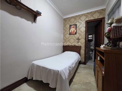 Casa de 4 alcobas en venta en Envigado, Envigado, 321 m² · foto 14 de 18
