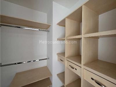 Apartamento de 3 alcobas en venta en La Florida, Medellín, 125 m² · foto 6 de 13