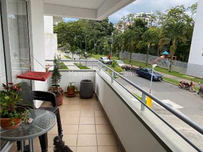Apartamento en venta en Comuna 10 Quimbaya, Armenia · foto 3 de 12