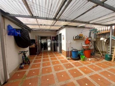 Casa de 5 alcobas en venta en Armenia, Armenia, 155 m² · foto 12 de 20