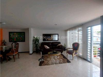 Casa de 5 alcobas en venta en Armenia, Armenia, 155 m² · foto 2 de 20