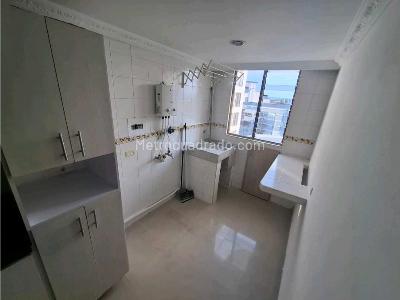 Apartamento de 3 alcobas en venta en Comuna 10 Quimbaya, Armenia, 78 m² · foto 5 de 13