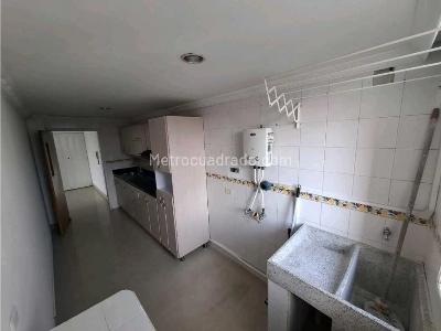 Apartamento de 3 alcobas en venta en Comuna 10 Quimbaya, Armenia, 78 m² · foto 6 de 13