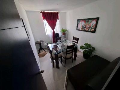Apartamento de 3 alcobas en venta en Comuna 1 Centenario, Armenia, 52 m² · foto 4 de 10