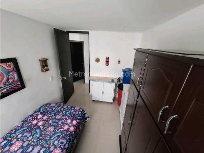 Apartamento de 3 alcobas en venta en Comuna 1 Centenario, Armenia, 52 m² · foto 5 de 10
