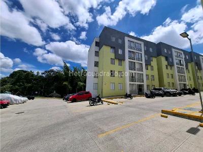 Apartamento de 3 alcobas en venta en Comuna 1 Centenario, Armenia, 52 m² · foto 10 de 10