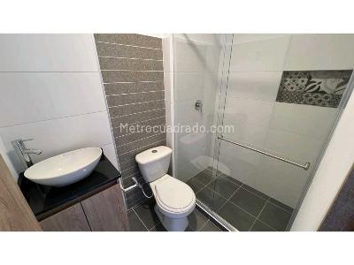 Apartamento en venta en Armenia, Armenia · foto 8 de 14