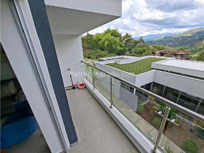 Apartamento en venta en Comuna 1 Centenario, Armenia · foto 2 de 9