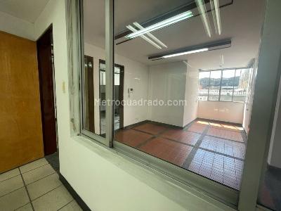 Apartamento en venta en Centro, Pereira · foto 13 de 19