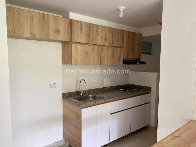 Apartamento en venta en Av, Pereira · foto 5 de 9