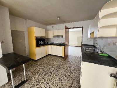 Casa en venta en Popular, Pereira · foto 10 de 17