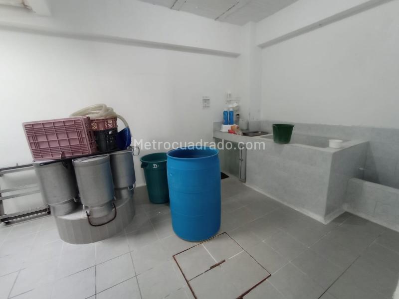 Bodega en Arriendo, Santa Monica, Dosquebradas - Więcej