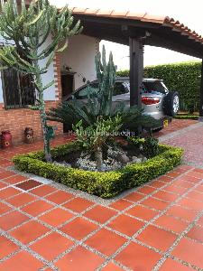Casa de 3 alcobas en venta en Cerritos, Pereira, 1786 m² · foto 3 de 20