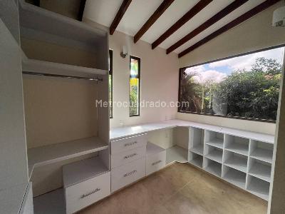 Casa de 3 alcobas en venta en Cerritos, Pereira, 1786 m² · foto 10 de 20