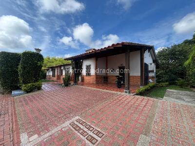 Casa de 3 alcobas en venta en Cerritos, Pereira, 1786 m² · foto 16 de 20