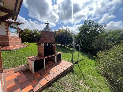 Casa de 3 alcobas en venta en Cerritos, Pereira, 1786 m² · foto 20 de 20
