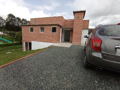 Casa en venta en Combia, Pereira · foto 2 de 20