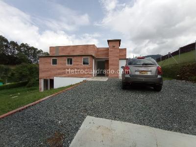 Casa en venta en Combia, Pereira · foto 3 de 20