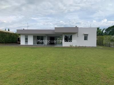 Casa de 3 alcobas en venta en Pueblito Cafetero, Pereira · foto 2 de 8