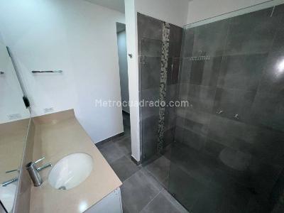 Casa de 3 alcobas en venta en San Jose De Las Villas, Pereira, 1800 m² · foto 17 de 20