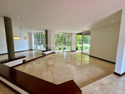 Casa de 5 alcobas en venta en Via Cerritos, Pereira, 1400 m² · foto 5 de 20