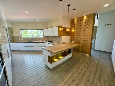 Casa de 5 alcobas en venta en Via Cerritos, Pereira, 1400 m² · foto 6 de 20