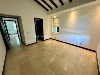 Casa de 5 alcobas en venta en Via Cerritos, Pereira, 1400 m² · foto 13 de 20