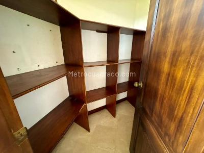 Casa de 5 alcobas en venta en Via Cerritos, Pereira, 1400 m² · foto 18 de 20