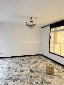 Casa de 5 alcobas en venta en Av 30 De Agosto, Pereira, 246 m² · foto 13 de 20