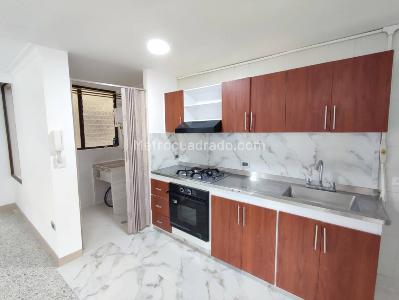 Apartamento en venta en Centro, Pereira · foto 3 de 12