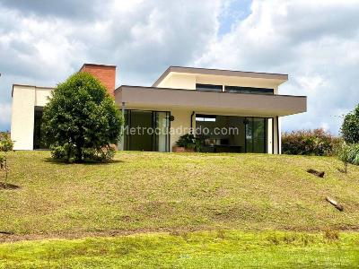Casa en venta en Via Armenia, Pereira · foto 3 de 19