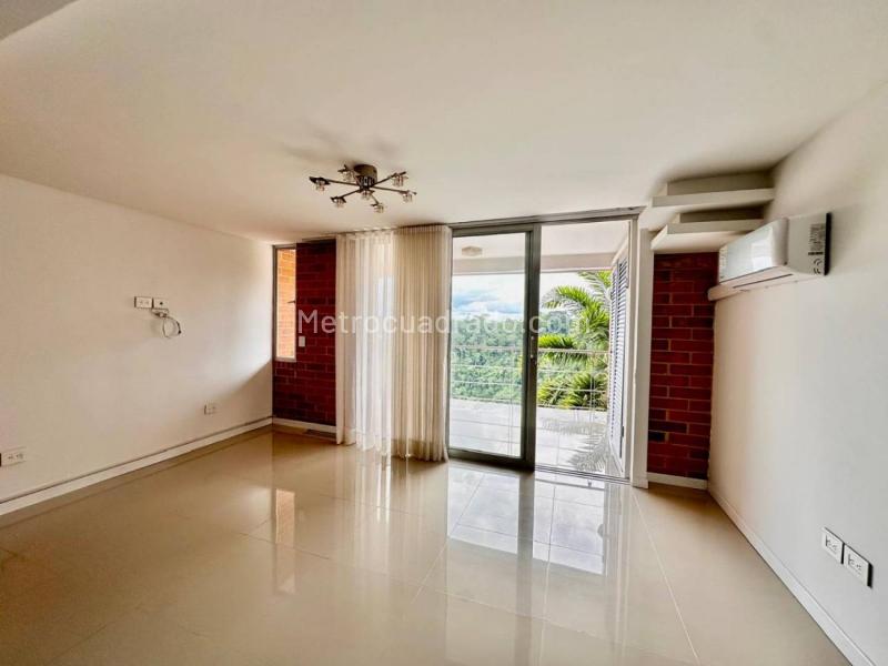 Piso – AMCO, Area Metropolitana Centro Occidente - Vista 2