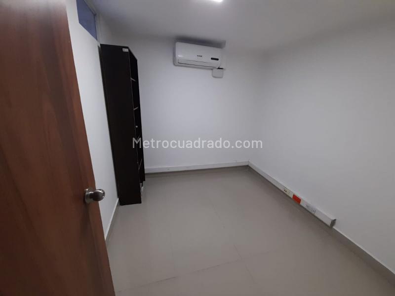 Local Comercial en Arriendo, Av 30 De Agosto, Pereira - Więcej