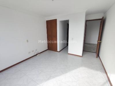 Apartamento en venta en Los Alpes, Pereira · foto 12 de 20