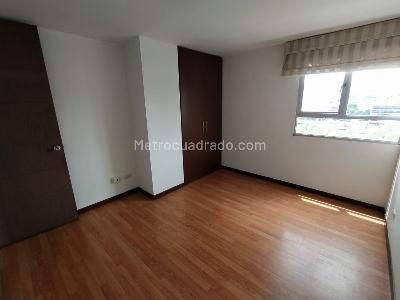 Apartamento de 3 alcobas en venta en Pinares, Pereira, 92 m² · foto 7 de 14
