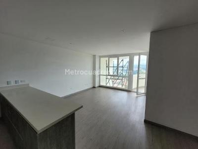 Apartamento en venta en Av, Pereira · foto 2 de 14