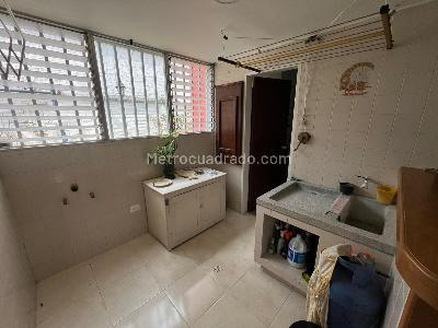Apartamento de 3 alcobas en venta en Pinares, Pereira, 118 m² · foto 8 de 9