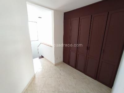 Apartamento de 3 alcobas en venta en Pinares, Pereira, 135 m² · foto 6 de 17