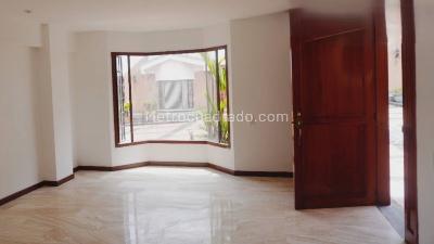 Casa en venta en Alamos, Pereira · foto 2 de 10